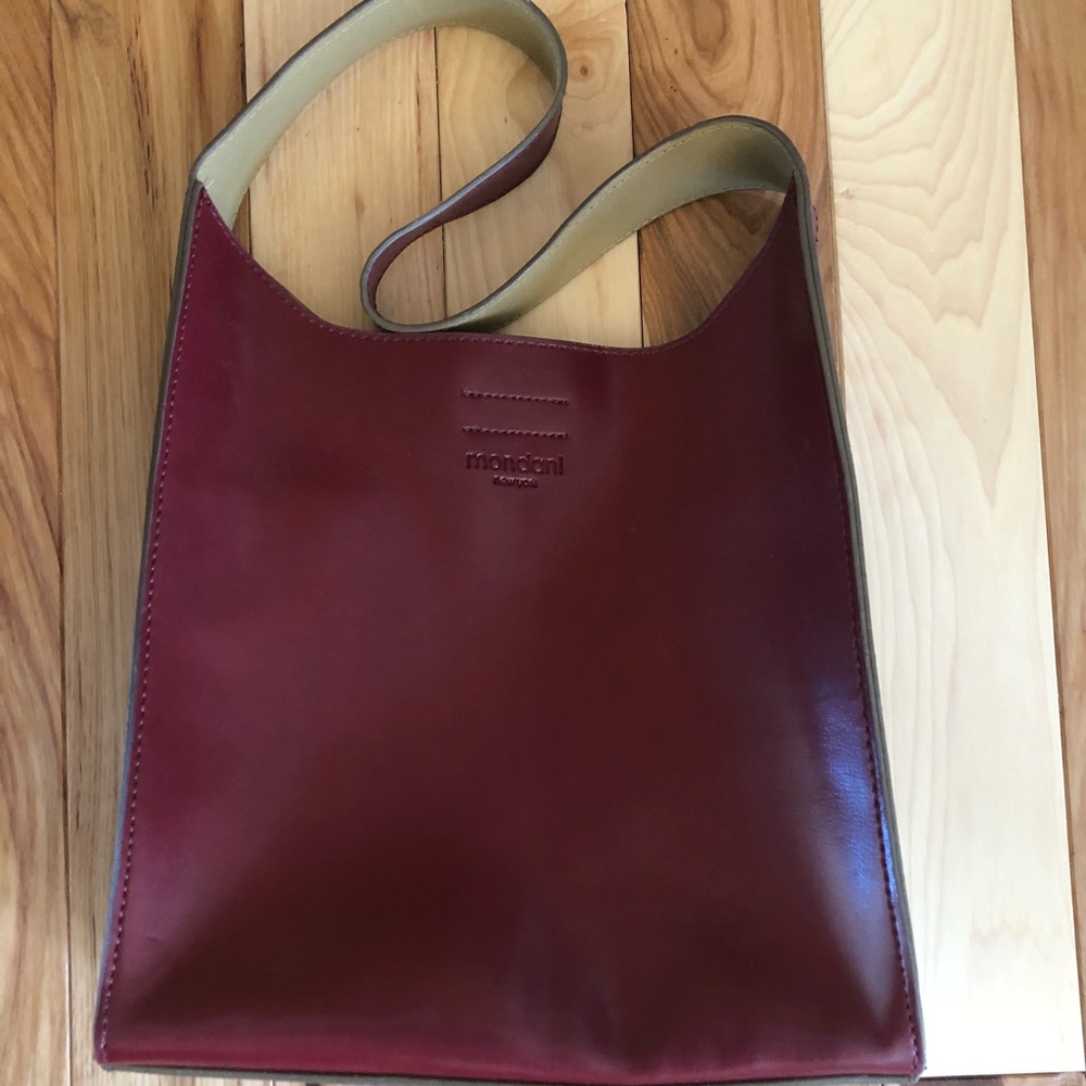 Mondani New York burgundy bag.